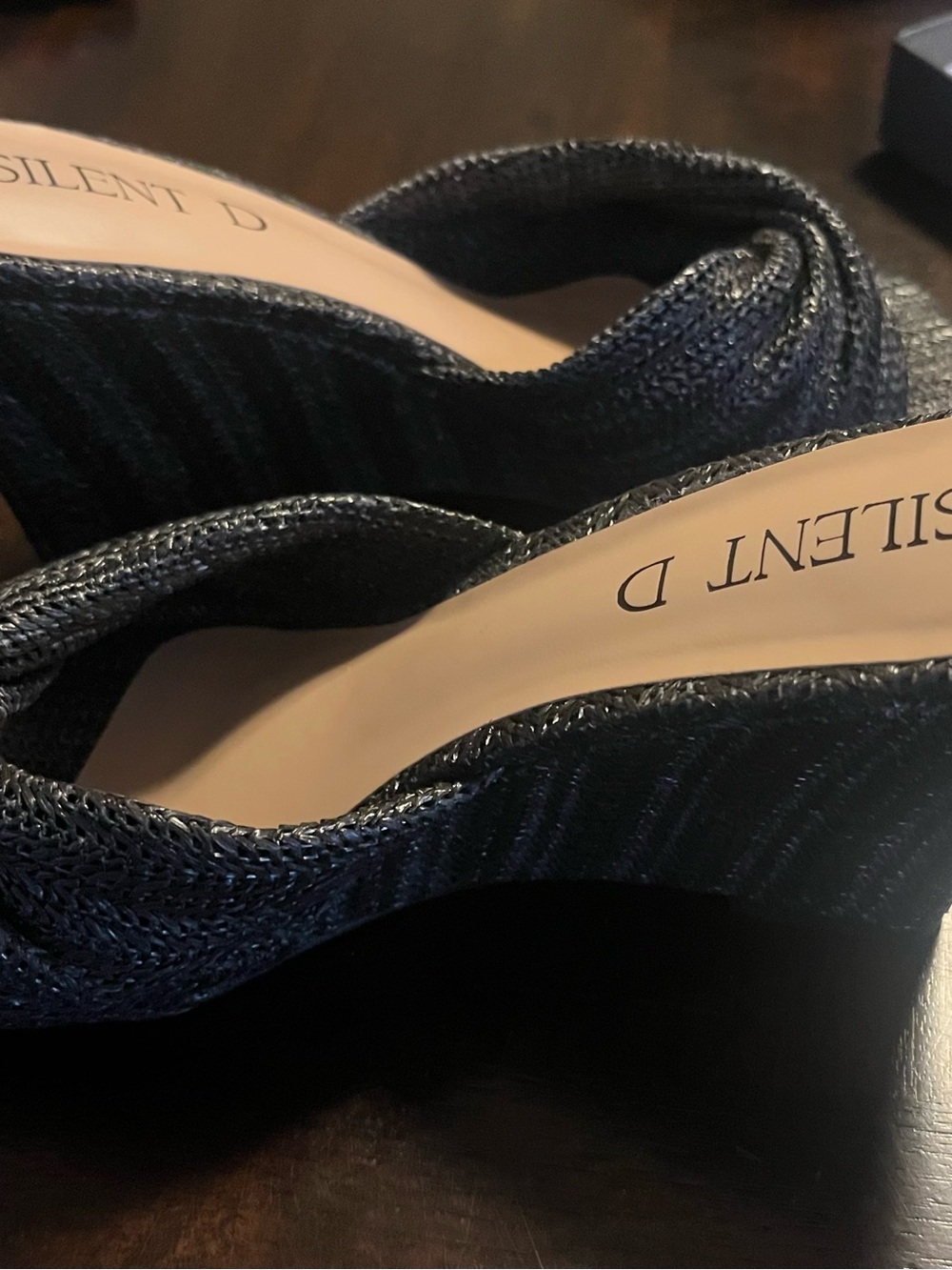 Silent D woven raffia black wedge size 38